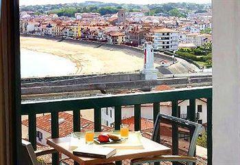 Agur Deneri 3* Ciboure