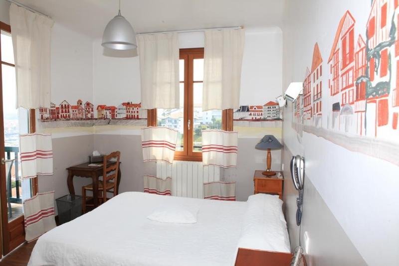 Agur Deneri 3* Ciboure